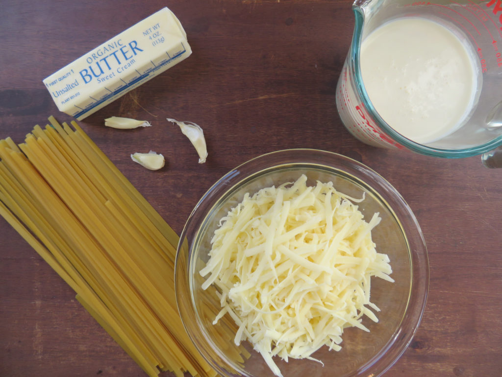 Fettuccine Alfredo pasta ingredients. - The Midwest Kitchen Blog