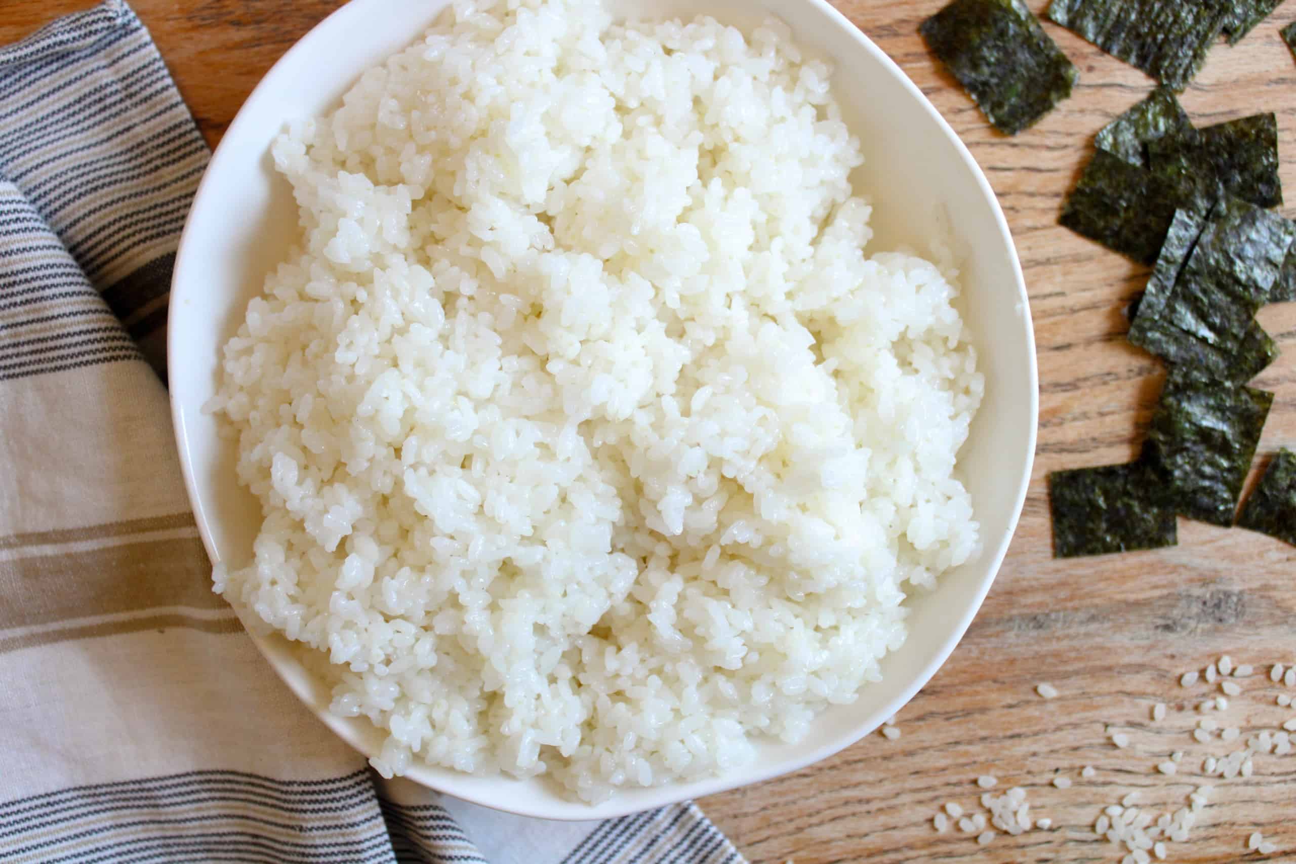 Easy Instant Pot Sushi Rice - Simmer to Slimmer