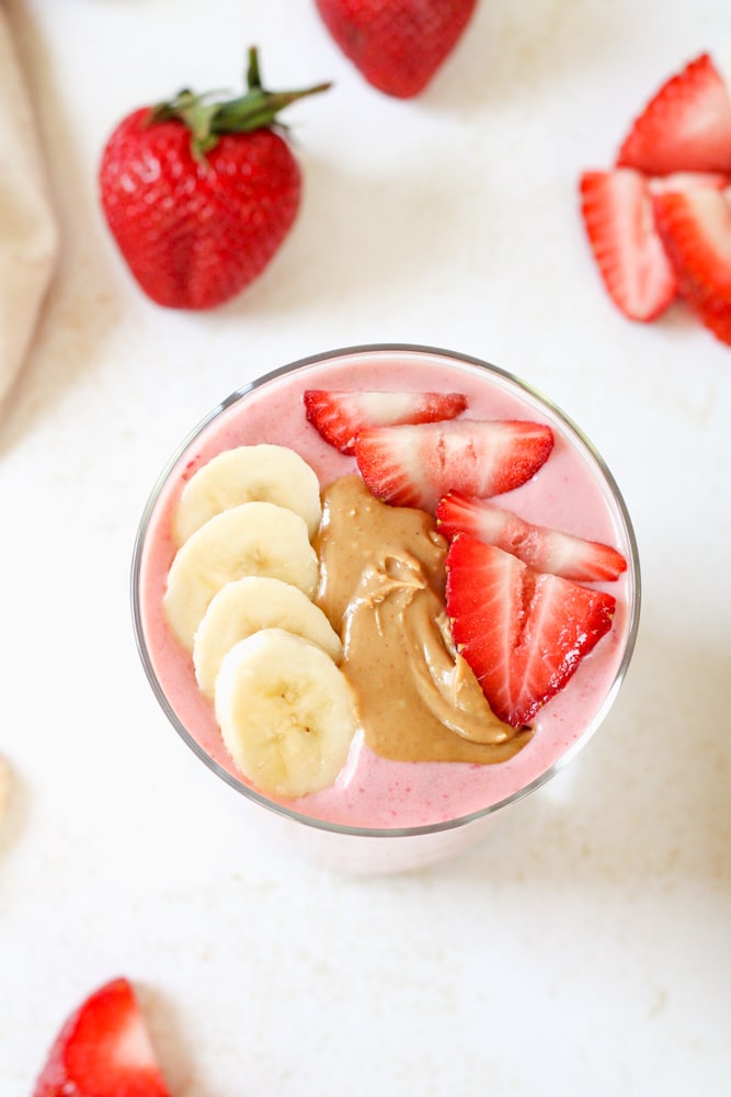 Strawberry Banana Peanut Butter Smoothie without Yogurt